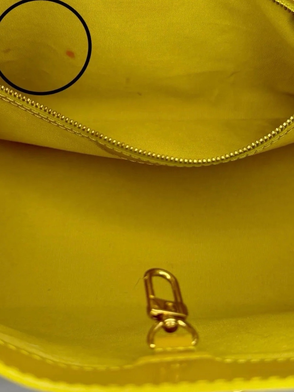 Louis Vuitton Vernis Wilshire PM | Yellow Patent Leather Handbag | Full Set - Picture 9 of 9